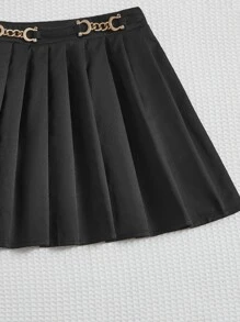 SHEIN Girls Chain Detail Pleated Skirt - Black - View 3