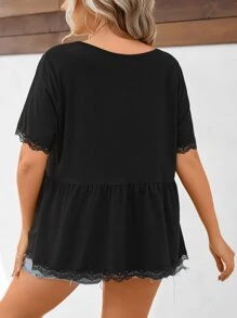 SHEIN LUNE 大碼蕾絲邊前交叉荷葉邊下擺T恤 - 黑色 - 查看 2