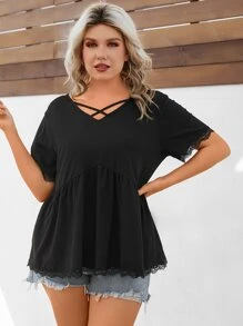 SHEIN LUNE 大碼蕾絲邊前交叉荷葉邊下擺T恤 - 黑色 - 查看 4
