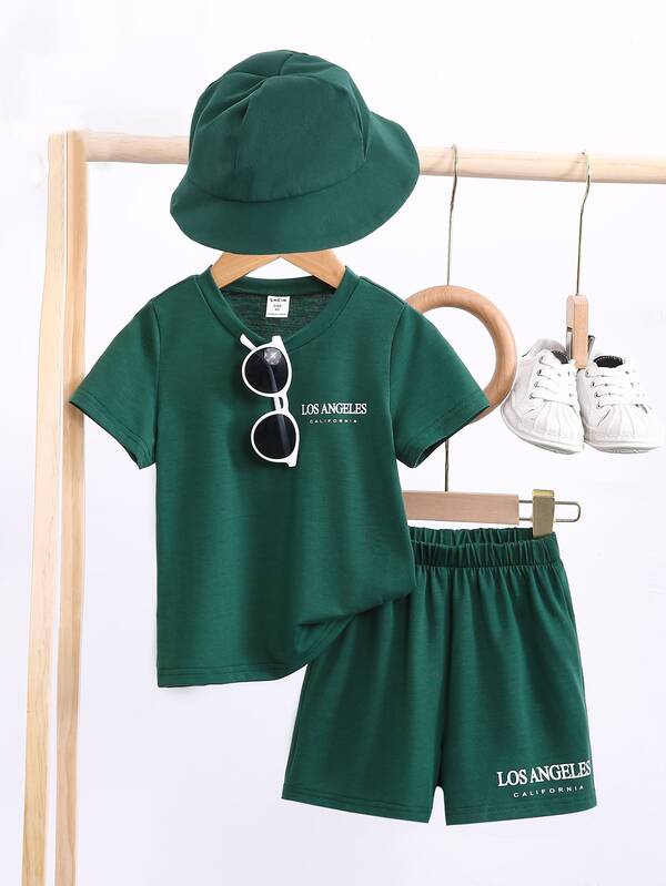 SHEIN 小男童字母圖案連帽T恤和短褲