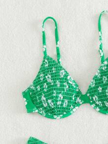 SHEIN Swim Summer Beach Floral Smocked Underwire Bikini Set - Green - View 4
