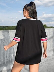 SHEIN EZwear Camiseta de béisbol de manga corta con hombros caídos, con rayas y estampado de número, para verano - Negro - Ver 2