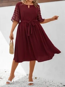 SHEIN Clasi Plus Contrast Swiss Dot Mesh Keyhole Neckline Belted Dress - Burgundy - View 5