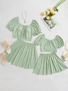 SHEIN VCAY Ruched Bust Puff Sleeve Crop Tee & Flare Skirt - Mint Green - View 3
