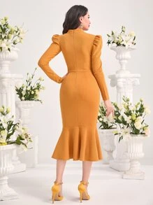 Mulvari 鏤空羊腿袖魚尾裙下擺不附腰帶緊身洋裝