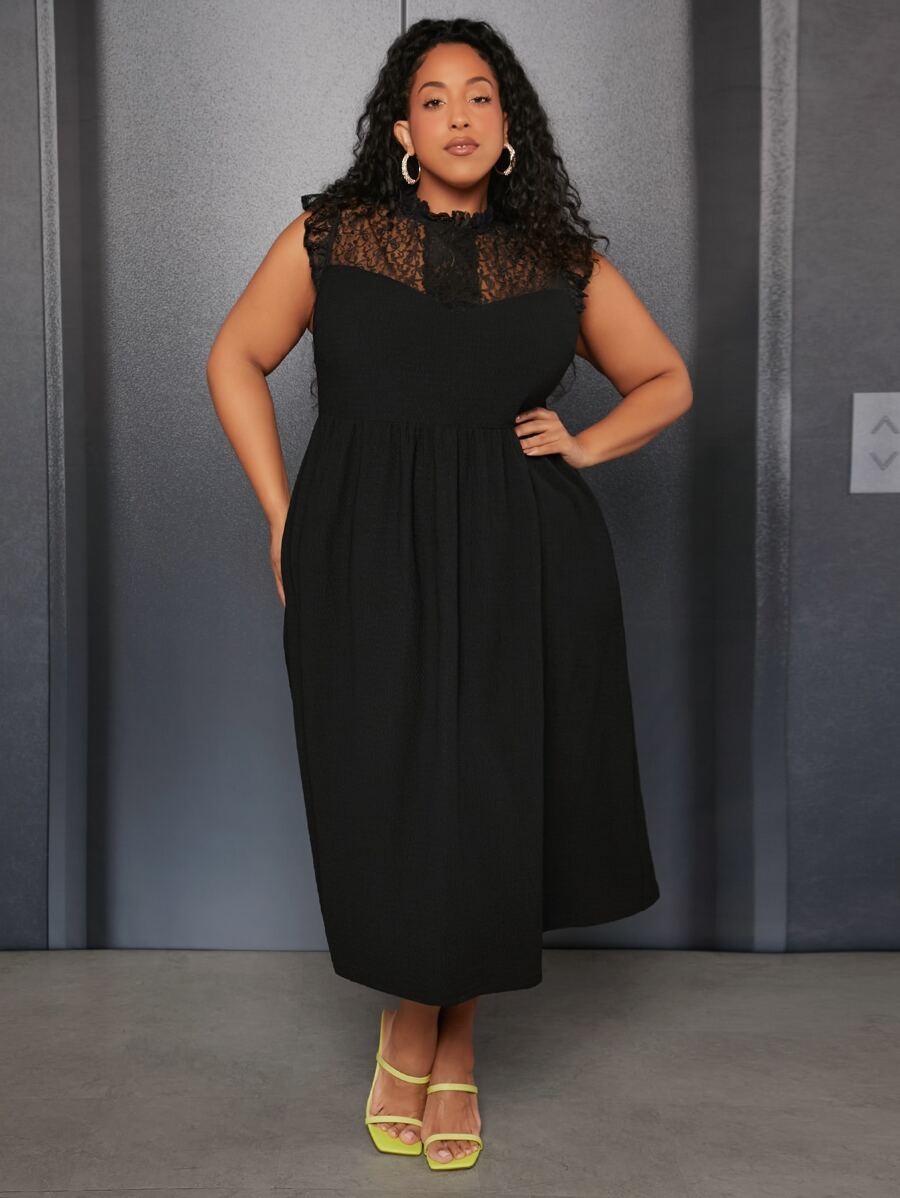 SHEIN CURVE+ Plus Contrast Lace Keyhole Back Dress - Black - View 1