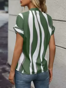 SHEIN LUNE Colourblock Batwing Sleeve Popover Blouse - Green - View 2