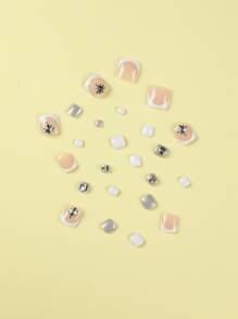 使用24入組短方形3d水鑽裝飾法式假腳趾甲和1張膠帶和1入組指甲銼立即升級您造型，適合女士和女孩 - 彩色 - 查看 4