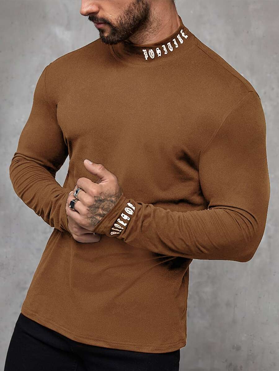 Manfinity Homme Hombres Camiseta con estampado de letra de cuello alto - Marrón - Ver 1