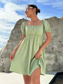 SHEIN EZwear 女士纯色方领荷叶边短泡泡袖百搭娃娃裙