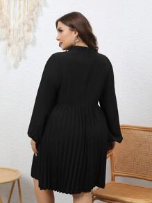 SHEIN LUNE Plus Contrast Lace Pleated Hem Dress - Black - View 2