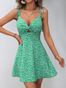 SHEIN VCAY 小碎花肩上打結吊帶連衣裙 - 綠色 - 查看 6