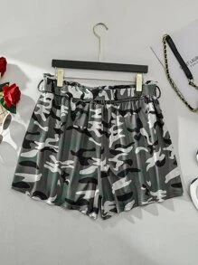 SHEIN LUNE Plus Camo Print Belted Shorts - Multicolor - View 2