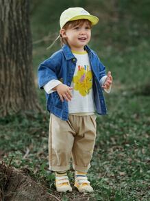 小男童卡通和標語圖案牛仔襯衫