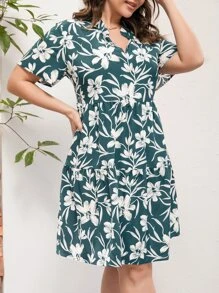 SHEIN LUNE 大碼印花缺口領連衣裙 - 彩色 - 查看 4