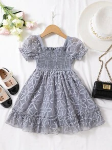 SHEIN 年輕女孩公主泡泡袖連身裙，帶有 3d 蝴蝶結和光滑緞面面料，適合演出、婚禮、晚會、生日派對 - 灰色 - 查看 2