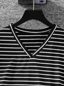 SHEIN LUNE Camiseta de hombros caídos de rayas - Blanco y Negro - Ver 3