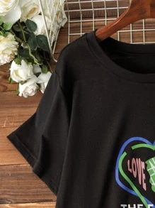 SHEIN LUNE Plus Heart and Letter Graphic Tee - Black - View 4