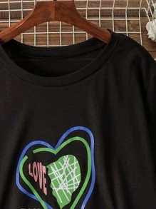 SHEIN LUNE Plus Heart and Letter Graphic Tee - Black - View 5