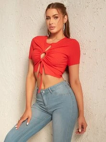 D&M Camiseta crop con abertura con cordón delantero - Rojo - Ver 6