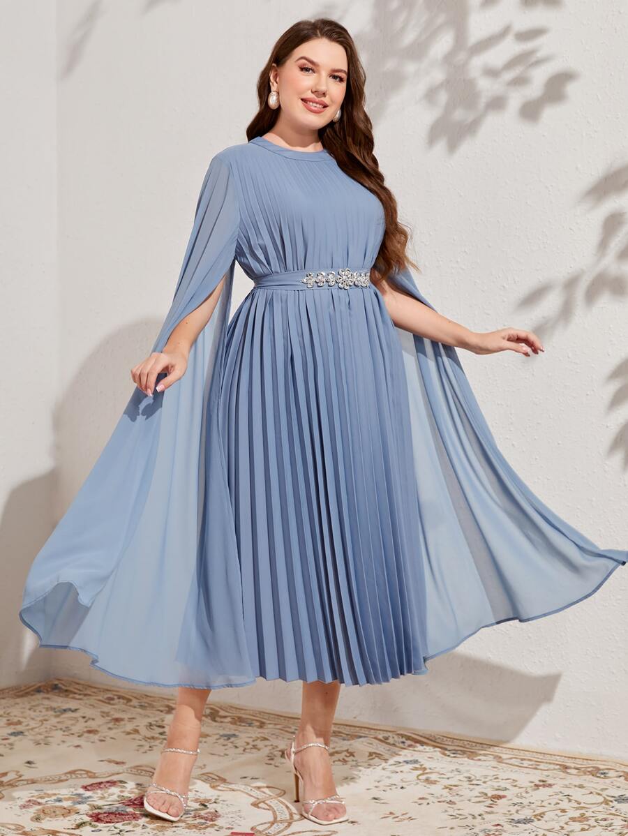 Modelyn 大碼百褶斗篷袖繫腰帶連衣裙 - 霧霾藍 - 查看 1