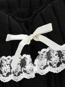 ROMWE Kawaii Himekaji 对比色蕾丝蝴蝶结露肩毛衣 - 黑色 - 查看 4