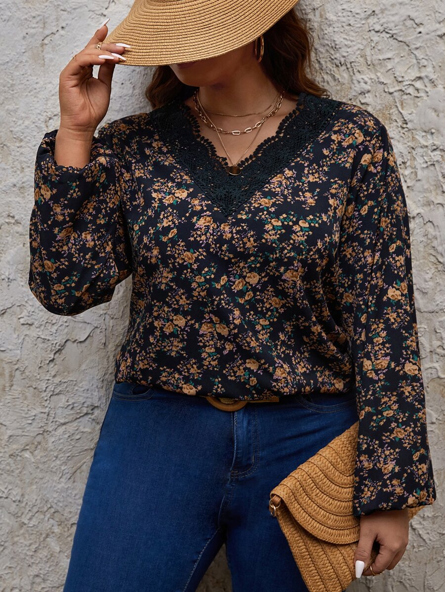 SHEIN Frenchy 大碼小碎花鏤空蕾絲花邊燈籠袖襯衫