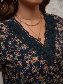 SHEIN Frenchy 大碼小碎花鏤空蕾絲花邊燈籠袖襯衫