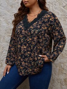 SHEIN Frenchy 大碼小碎花鏤空蕾絲花邊燈籠袖襯衫