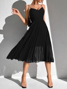 SHEIN Tall 素色百褶下擺吊帶連衣裙 - 黑色 - 查看 3