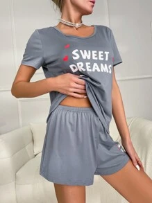Conjunto de pijama shorts con camiseta con estampado de corazón y letra - Neblina azul - Ver 4