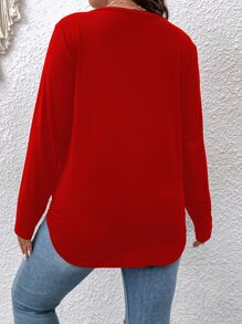 SHEIN LUNE Plus Letter Graphic V Neck Tee - Red - View 2