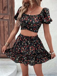 SHEIN VCAY Ditsy Floral Print Crop Top & Ruffle Hem Skirt - Black - View 5