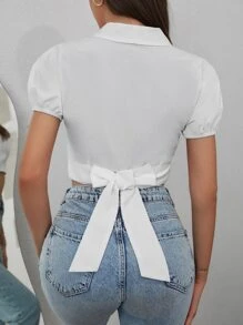 SHEIN Cottnline Camisa crop unicolor con botón delantero con cordón trasero - Blanco - Ver 5