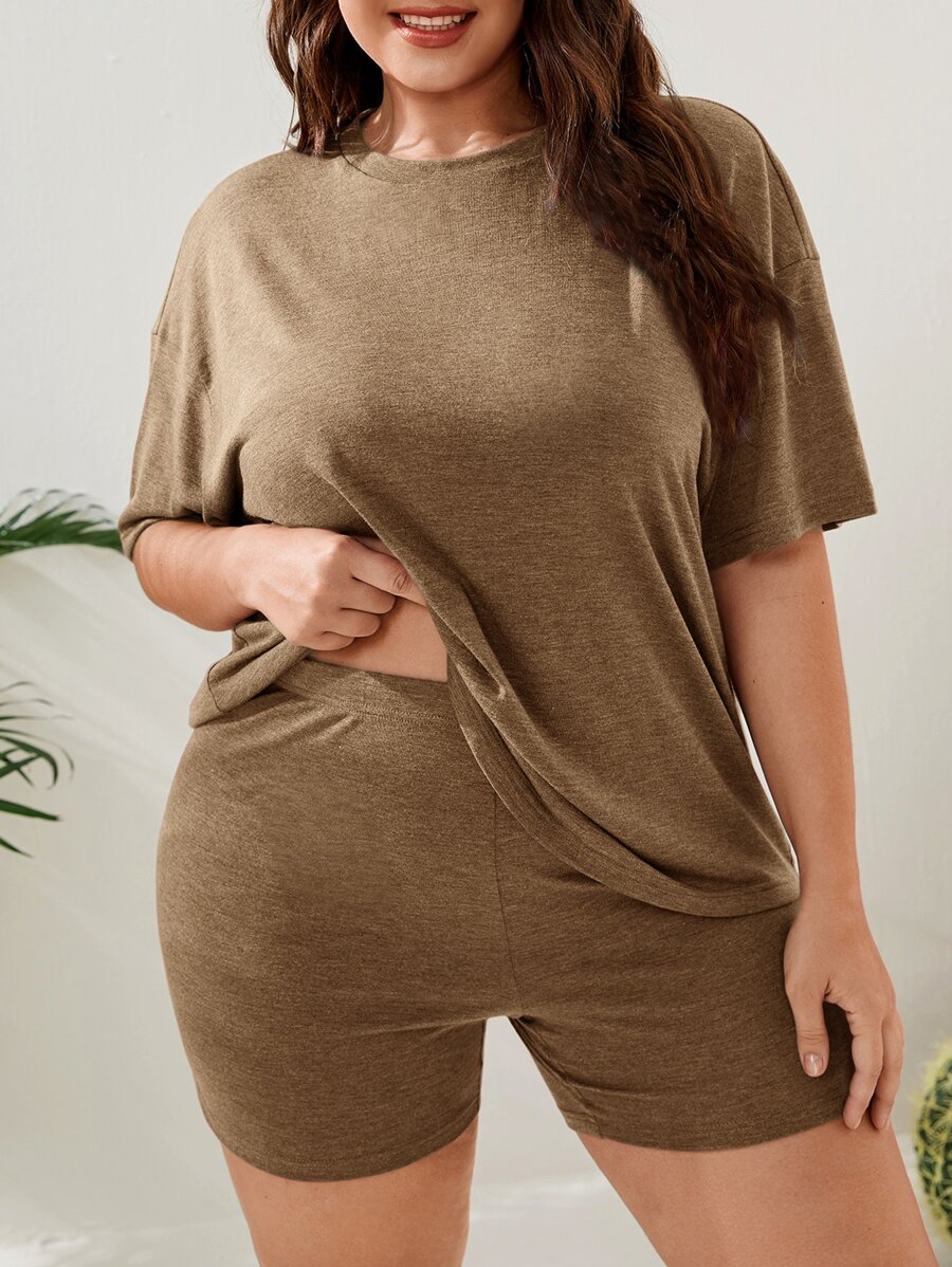SHEIN LUNE 大碼素色落肩T恤和短褲 - 卡其色 - 查看 1