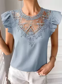 SHEIN Clasi 拼接水溶蕾絲荷葉袖襯衫 - 淺藍色 - 查看 1