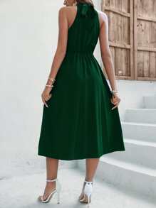 Chiquease 吊脖鎖眼領不對稱圍裹連衣裙 - 墨綠色 - 查看 2