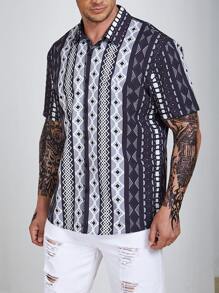 Manfinity Men Plus Geo Print Shirt - Multicolor - View 5