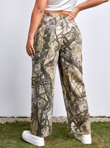 SHEIN EZwear Plus Allover Print Flap Pocket Jeans - Multicolor - View 2