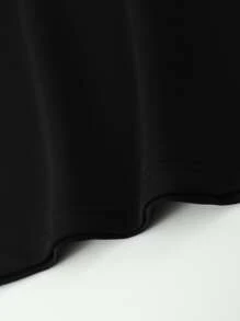 Manfinity EMRG 男士標語圖案T恤和短褲