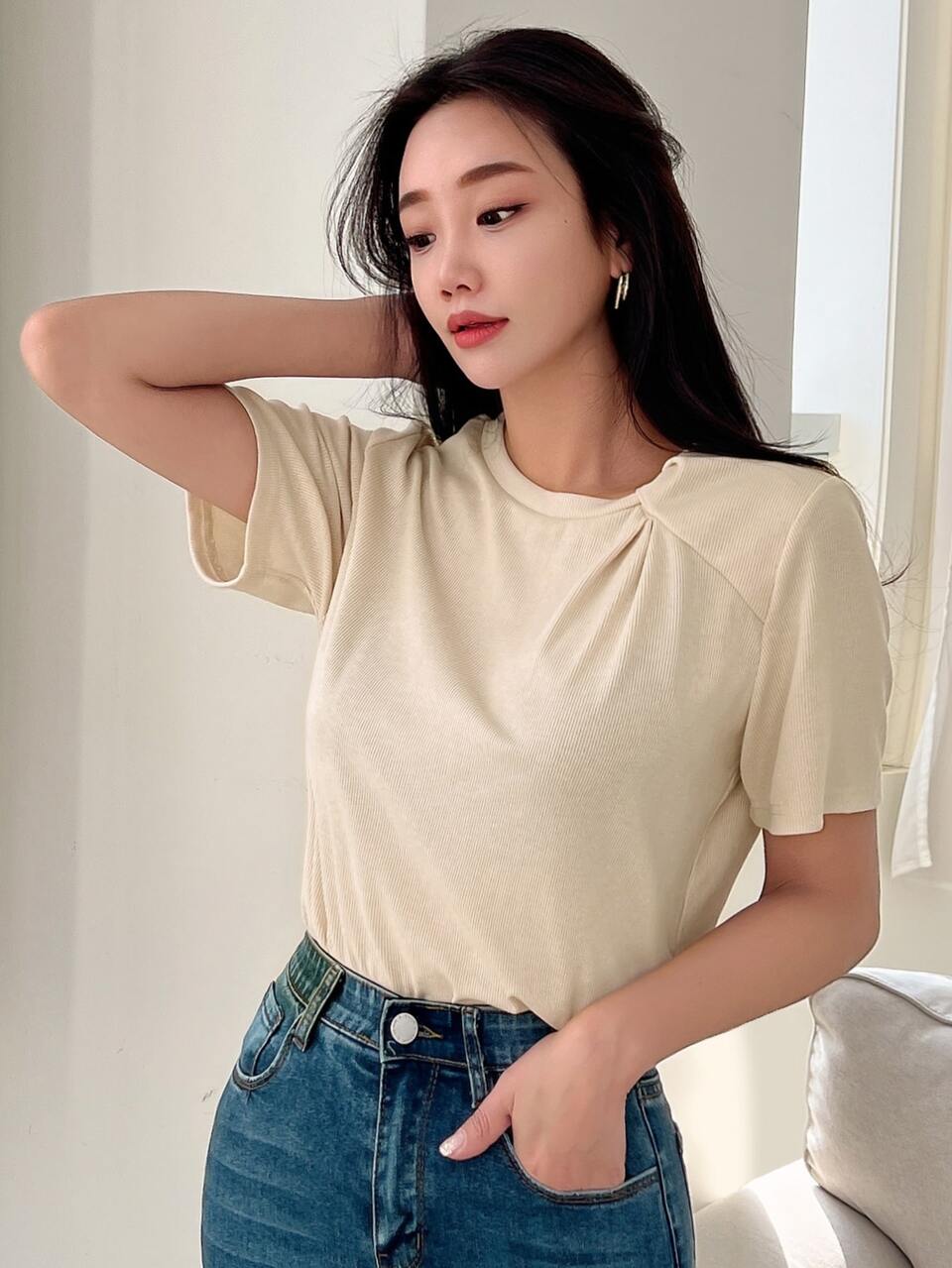 Solid Round Neck Tee
