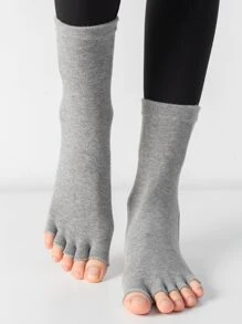 1 Par De Calcetines Antideslizantes De Estilo Japonés Con Medio Dedo Y Talón Abierto Para Fitness, Danza, Pilates Y Yoga (tubo Medio) - Gris Claro - Ver 3
