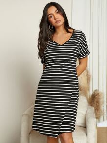 SHEIN 孕婦V領條紋印花連衣裙 - 黑與白 - 查看 3