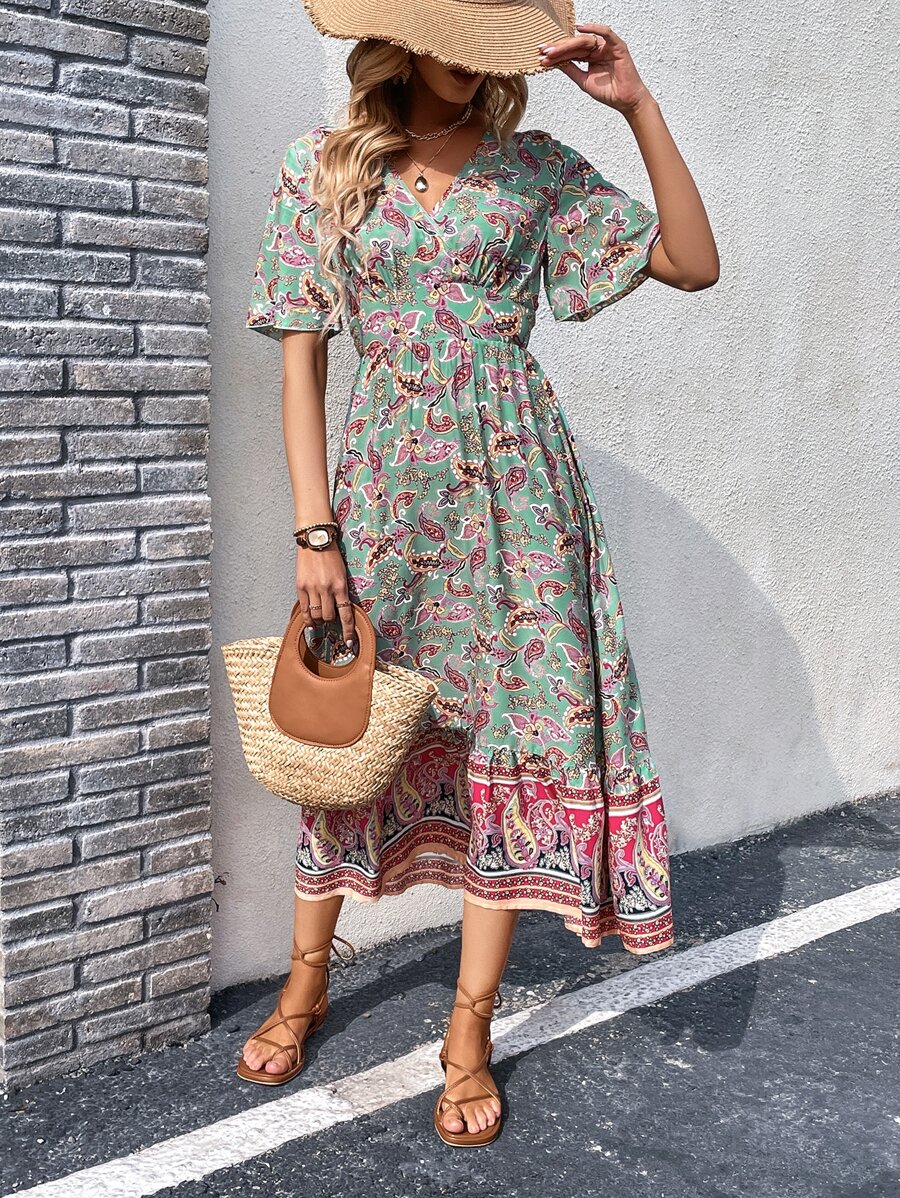 SHEIN VCAY 佩斯利印花蝴蝶袖荷叶边下摆连衣裙