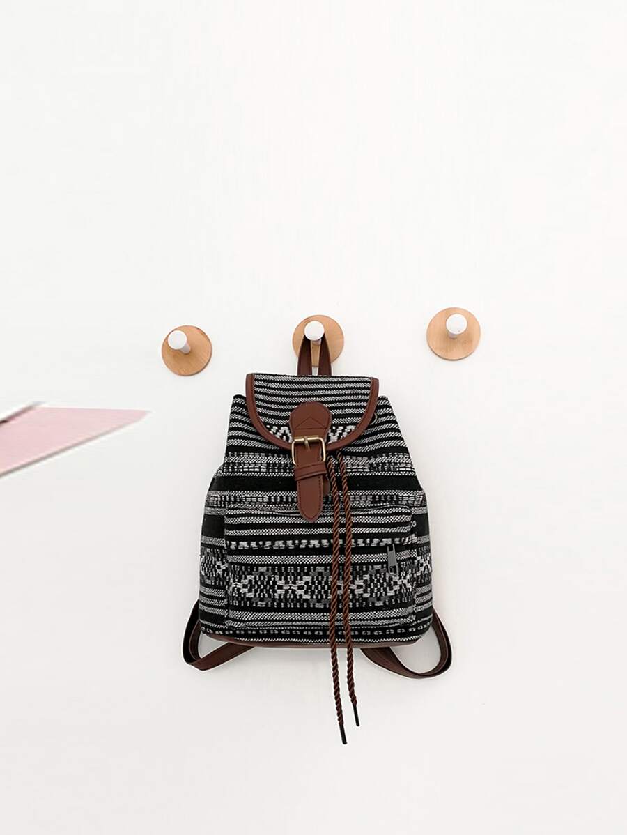 Khóa trang trí túi Túi nắp phía trước Ba lô đi học cho sinh viên tốt nghiệp, cô gái tuổi teen, sinh viên năm nhất, sinh viên năm hai, trung học cơ sở và trung học phổ thông, đại học và trung học phổ thông, hoàn hảo cho hoạt động ngoài trời, du lịch và quay lại trường học - Đen và trắng - Xem 1