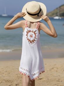 女孩鉤針邊緣吊帶罩衫洋裝