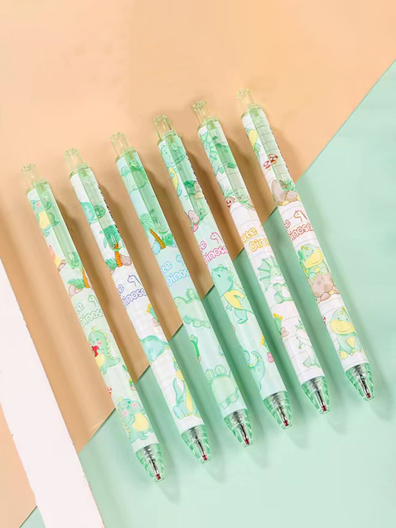 2 piezas Pluma de gel con estampado de dibujos animados al azar - Multicolor - Ver 1