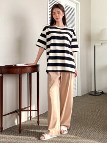 DAZY Conjunto de pijama de hombros caídos con estampado de rayas - Multicolor - Ver 1