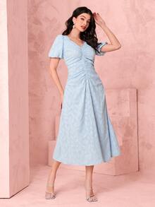 Modelyn 提花泡泡袖褶邊洋裝