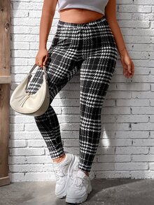 Calvaya Plus Plaid Print Leggings - Black and White - View 3